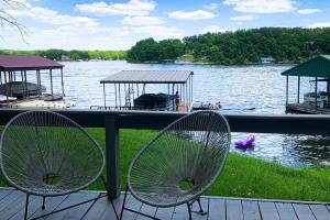 French Country Cottage Dock & Screened Porch