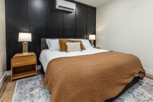 Modern 1BR Downtown Near Stone Face