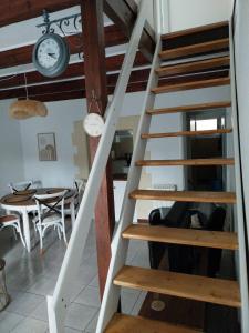 Maisonette Syl -vie