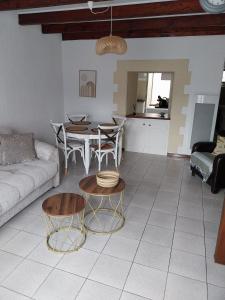 Maisonette Syl -vie