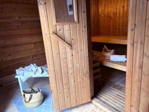 House Lexington mit Sauna & Whirlpool am See