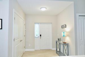 SWFL Lake McGregor House Entire Home