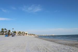 SWFL Lake McGregor House Entire Home