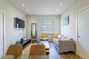 Coastal 2BR Escape | Walk to Beach & 2 Queen Beds