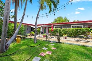 Bright 2BR Getaway | BBQ, Garden & Parking