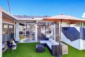 Ocotillo Art Bungalow