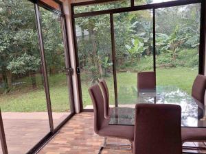 Quiet Miravalles Volcano Farm House with Pool