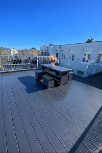 Maison Lumière - Private Rooftop terrace