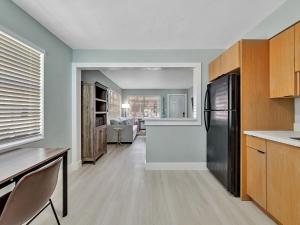 North Hollywood Beach 1BR | Walk to Ocean