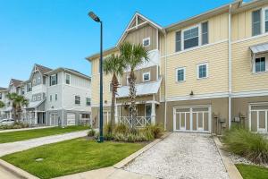 Salty Tides in Perdido Key