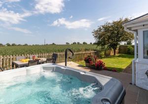 Bwthyn y Ddol - a cottage with stunning views