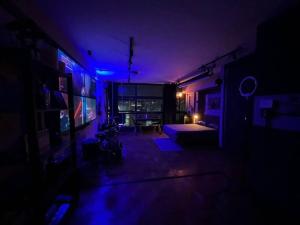 Studio 29 - Excelente espaço com tema musical