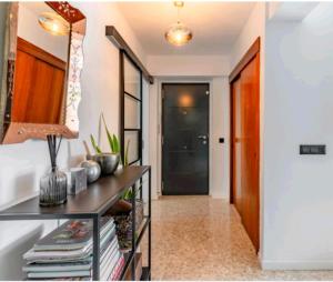 Luxury 3-bedroom apartment with magnific terrase close to beach Carihuela