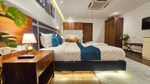 Winngs Studio Suites - Satya Element One, Sector-49, Gurgaon