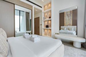 150Mbps WiFi · 1BR Pool · JVC
