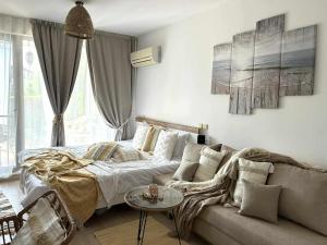 Green Life Boho Apartment