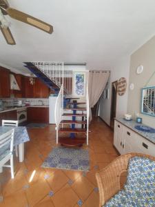 Tharros Sinis Blue Home img7