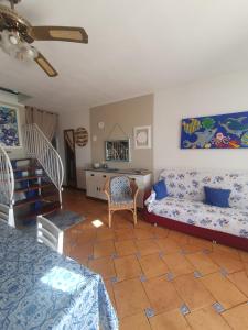 Tharros Sinis Blue Home img12