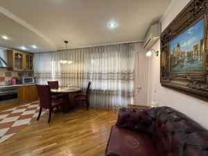 Воскресенская 12 Свет есть всегда