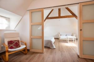 ENTRE TERRE ET MER Villa Jeanne d Arc BETWEEN LAND AND SEA