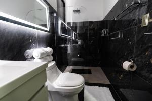 La Danta Lodge - Rio Celeste