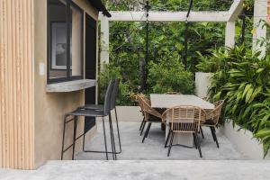 2026 Special New Designer Villa on top of Negril