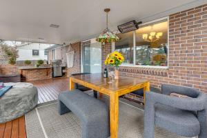 Cozy Boulder Basement Unit Upscale Outdoor Space!