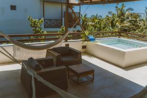 Twin Crowns Royal Suite