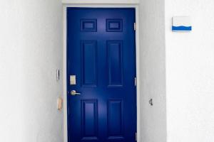 Lake view Near Disney Resort w Lazy River 108