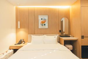 Brown Dot Hotel Gunsan Geundaehwa Street