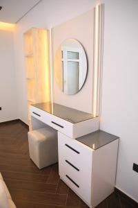 New brand luxury apartment in Hayd Park