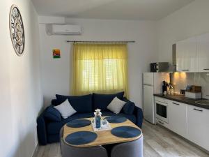 Apartments by the sea Slatine, Ciovo - 9433