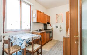 1 Bedroom Amazing Apartment In Recco