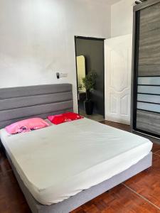 Haya Homestay in Kampung Sungai Lumut, Santubong