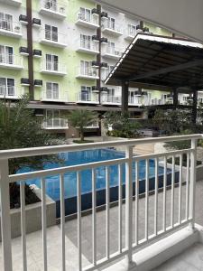Easily Accessible Cozy Condo Near Mactan Airport, Work with Fast WiFi Speed, Spacious, Relaxing Stay