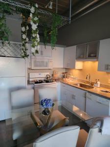 Ann Arbors Humble Abode 3 mins to Kerrytown