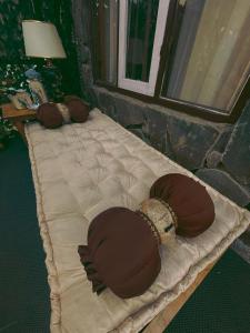 Lees Grandmas Will Cottage