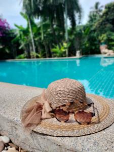 Villa Ayu - Private 4 BR Pool Villa in Lamai 8 Guests