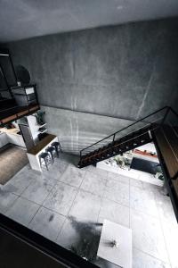 Industrial Pool Loft Berawa Canggu- 5 min to beach