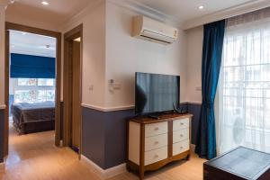 Pearl of Cote dAzur: Seven Seas