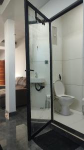Suíte Ampla e Moderna em Arraial do Cabo - Figueira