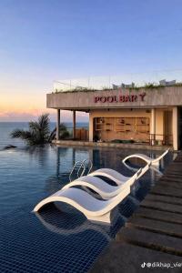 Golden Sands Bayfront Mũi Né