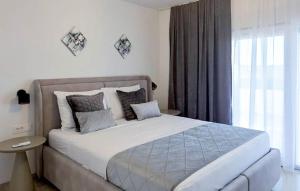 Amazing Home In Policnik With Private Swimming Pool, Can Be Inside Or Outside