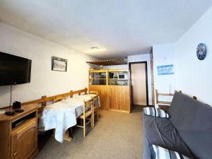 Résidence Le Cairn - COEUR DE STATION Les Orres - Résidence Cairn - Studio 4 personnes MAE-6321