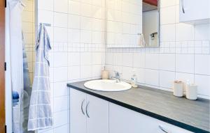 Cozy Home In Nykøbing M With Wifi