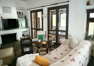 Cozy Nest in the Heart of Lesvos