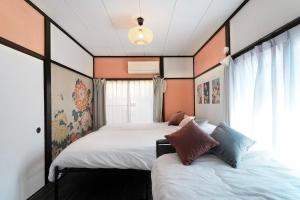 Private House, 5min To the Station, Exploring Tokyo, 40 min to the Airport, Skytree Asakusa Ueno TINY KOMACHI