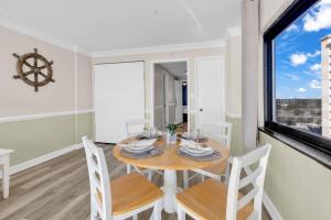 1BR Ocean Front Views at Palms Resort