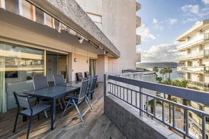 Apt with terrace and sea view 2min from the beach