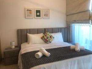 Spacious 1BR Overlooking Burj Khalifa Al Jaddaf